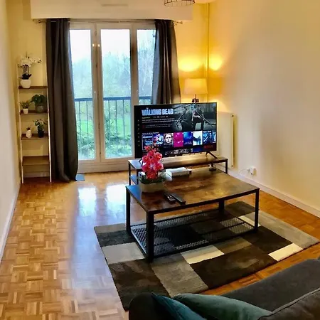 T2 Gare Tgv Spacieux Et Equipe Apartment Le Mans